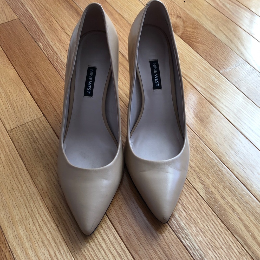 EUC nude pumps. 3/$50